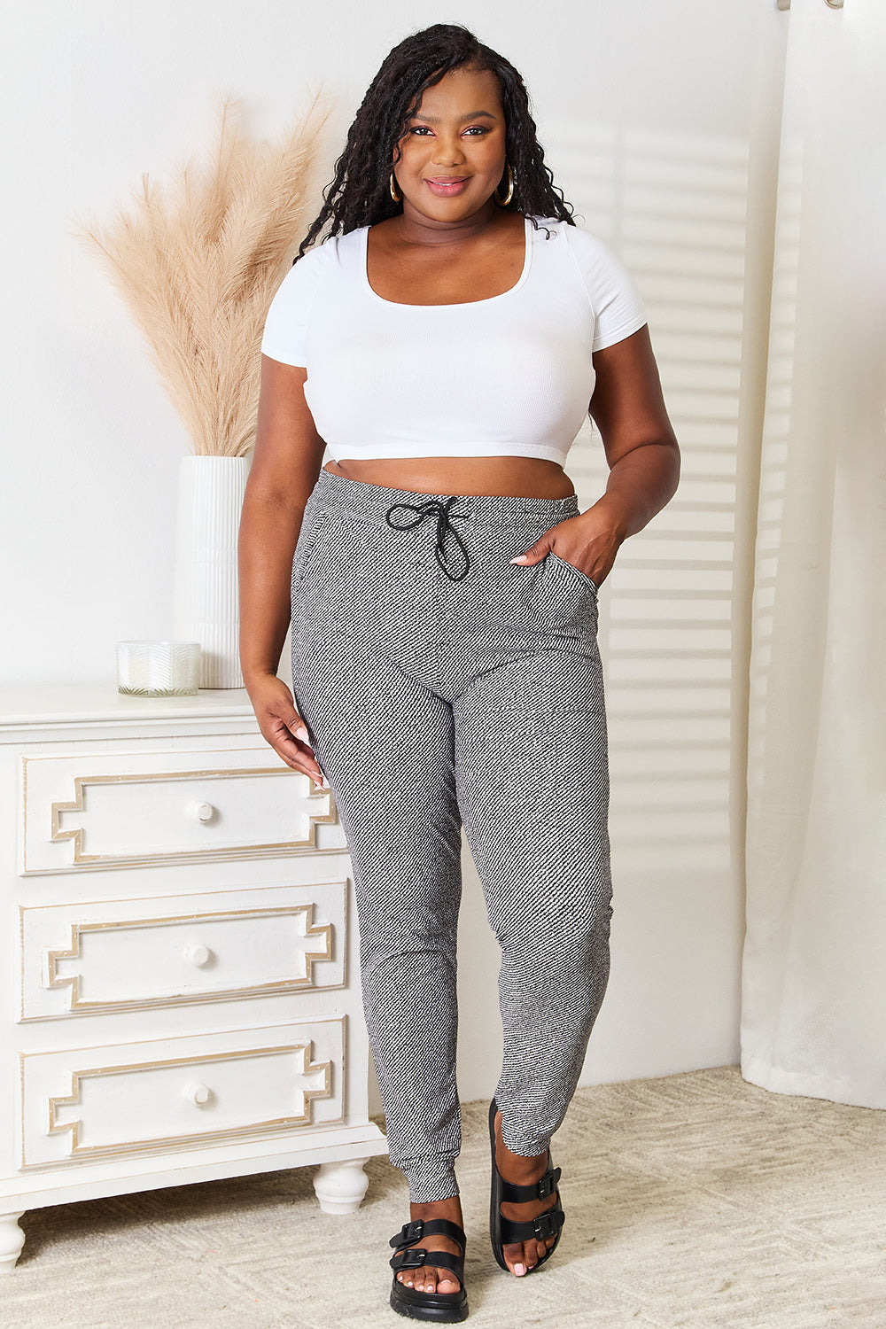 Leggings Depot Full Size Joggers with Pockets